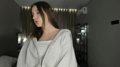 Snapshot of toshacress chatting on 02-10-26, 05:00 Kate online show from 02-10-26, 05:00