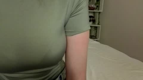 Snapshot of toshacress chatting on 02-20-26, 06:26 Kate online show from 02-20-26, 06:26