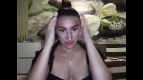tosyna07555 online show from 09-18-25, 09:17