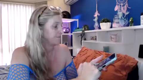 Milly online show from 02-04-25, 11:06