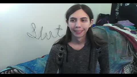 Luna online show from 11-05-25, 02:00