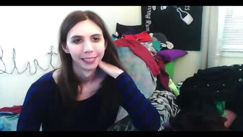 Snapshot of totalfuckingadorable chatting on 02-28-26, 08:04 Luna online show from 02-28-26, 08:04