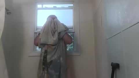 Snapshot of totallyawesome_65 chatting on 09-14-25, 12:15 totallyawesome_65 online show from 09-14-25, 12:15