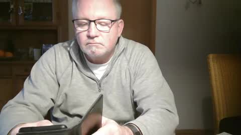 toto758 online show from 12-23-24, 11:47