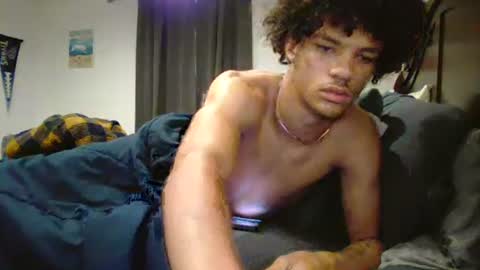 Snapshot of totxxx335 chatting on 10-29-25, 06:42 totxxx335 online show from 10-29-25, 06:42