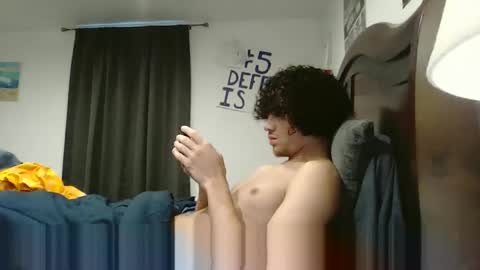 Snapshot of totxxx335 chatting on 12-17-25, 09:32 totxxx335 online show from 12-17-25, 09:32