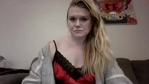 Snapshot of tough_as_scars chatting on 11-23-25, 12:43 tough_as_scars online show from 11-23-25, 12:43