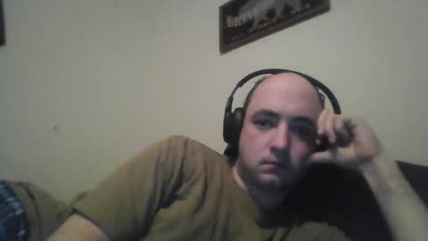 Snapshot of toxicfumesi3 chatting on 11-25-25, 12:05 toxicfumesi3 online show from 11-25-25, 12:05