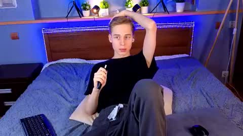 Max online show from 02-27-26, 09:42