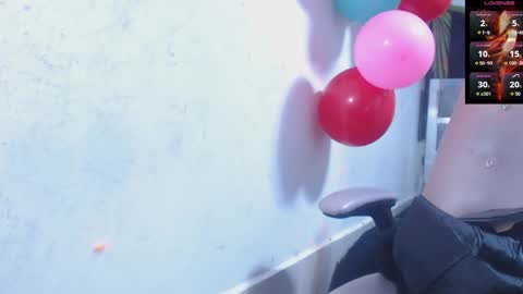 toxca69 online show from 11-18-25, 02:17