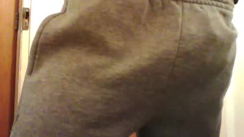 Snapshot of trackielad21 chatting on 02-22-25, 08:29 trackielad online show from 02-22-25, 08:29