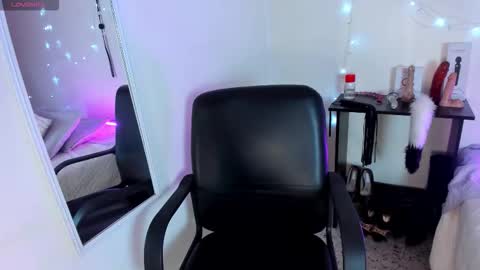 Snapshot of tracy_lambo chatting on 11-08-25, 04:56 tracy online show from 11-08-25, 04:56