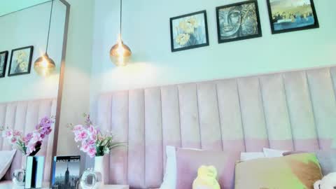 Tracy  online show from 02-21-26, 07:37