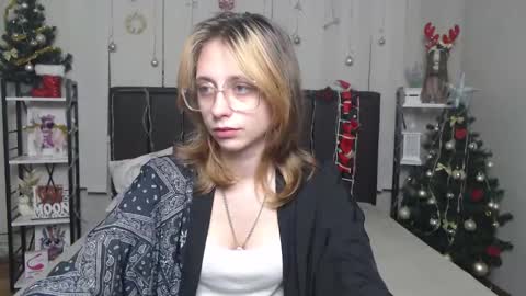 TracyLeeBB online show from 12-21-25, 06:09