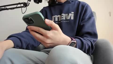 Gunes online show from 10-11-25, 11:53