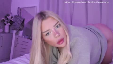 aubrey 3 online show from 10-06-25, 07:33