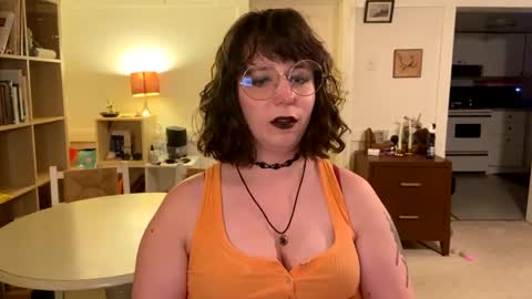 Snapshot of transcumchalice chatting on 09-13-25, 01:49 Mercy online show from 09-13-25, 01:49