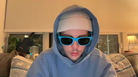 transguy222 online show from 03-19-26, 02:37