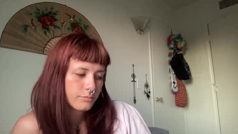 Snapshot of transinmourning chatting on 09-20-25, 01:17 DD online show from 09-20-25, 01:17