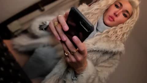 ALMIGHTY GODDESS VALENTINA online show from 11-19-25, 11:16