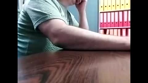 Snapshot of trapper727272 chatting on 09-18-25, 09:11 Big Head Cock online show from 09-18-25, 09:11