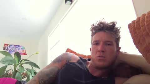 Snapshot of trash_man1989 chatting on 11-16-25, 07:19 trash_man1989 online show from 11-16-25, 07:19