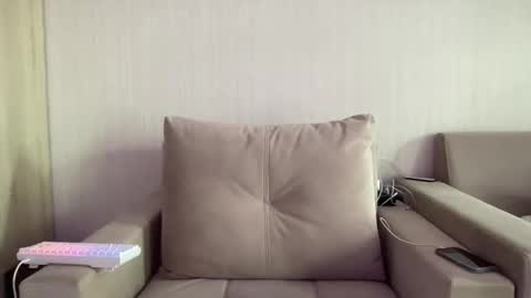 Travis online show from 04-06-26, 09:21