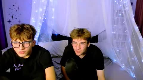 Travis online show from 10-19-25, 07:14