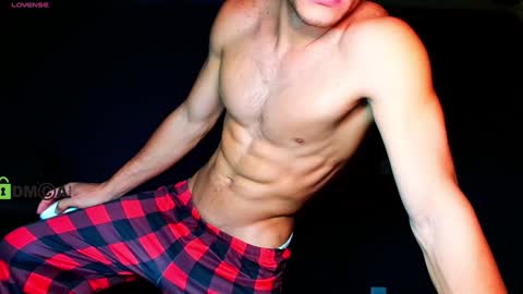 TRAVIS. online show from 01-21-25, 01:29