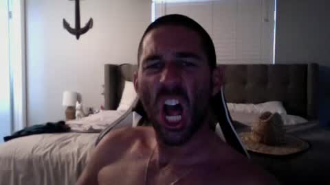 Snapshot of traviskenn chatting on 12-07-24, 04:58 TravisKenn online show from 12-07-24, 04:58