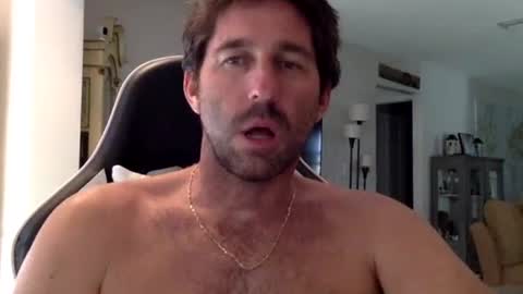 Snapshot of traviskenn chatting on 09-11-25, 06:52 TravisKenn online show from 09-11-25, 06:52