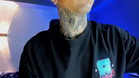 TRAV - INDEPENDENT MODEL online show from 11-19-25, 02:33