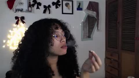 Snapshot of treasuresz chatting on 12-13-24, 05:21 Emily online show from 12-13-24, 05:21