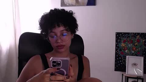 Snapshot of treasuresz chatting on 10-20-25, 05:57 Emily online show from 10-20-25, 05:57