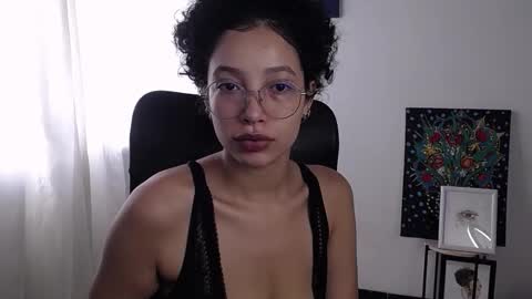 Snapshot of treasuresz chatting on 10-21-25, 05:57 Emily online show from 10-21-25, 05:57