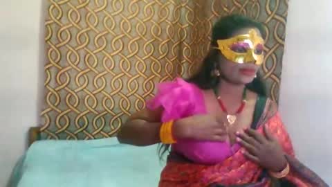 treesomecouple online show from 01-13-25, 01:39