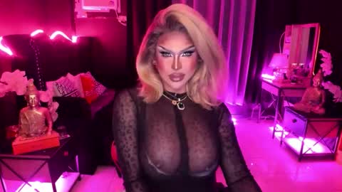 Snapshot of tremendouscockdestroyer chatting on 11-06-25, 02:56 Jade online show from 11-06-25, 02:56