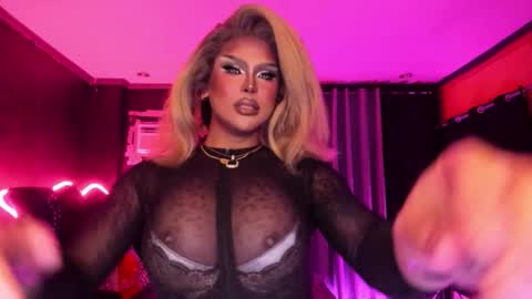 Snapshot of tremendouscockdestroyer chatting on 11-07-25, 02:33 Jade online show from 11-07-25, 02:33