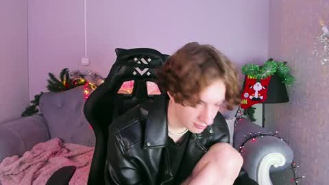 TrevorBenson online show from 12-23-24, 06:58