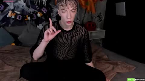 TrevorBenson online show from 11-01-25, 06:15