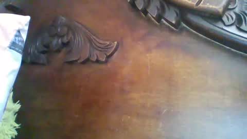 triana_bell online show from 02-16-25, 04:32