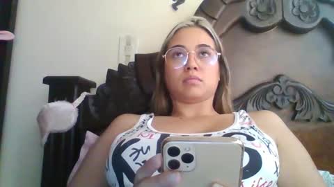 triana_bell online show from 02-21-25, 07:32