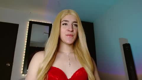 triana_damelio online show from 02-13-25, 07:52