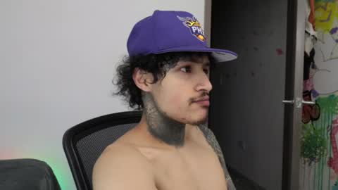 - trieone online show from 02-18-26, 01:56