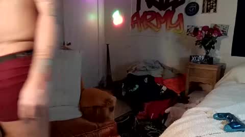 trillnonymau5 online show from 12-10-24, 06:22