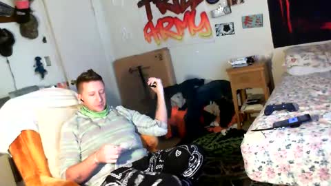 trillnonymau5 online show from 12-25-24, 06:09