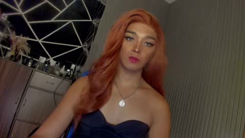 Snapshot of trinityfucksyou chatting on 01-28-25, 12:11 Ms Ella online show from 01-28-25, 12:11