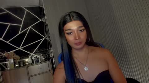 Snapshot of trinityfucksyou chatting on 03-07-25, 01:51 Ms Ella online show from 03-07-25, 01:51