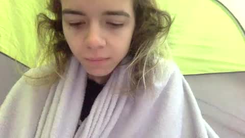 trippybb222 online show from 10-09-25, 01:31