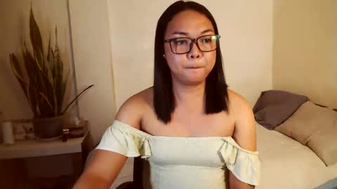 Snapshot of trishakera chatting on 01-08-25, 07:03 trisha online show from 01-08-25, 07:03